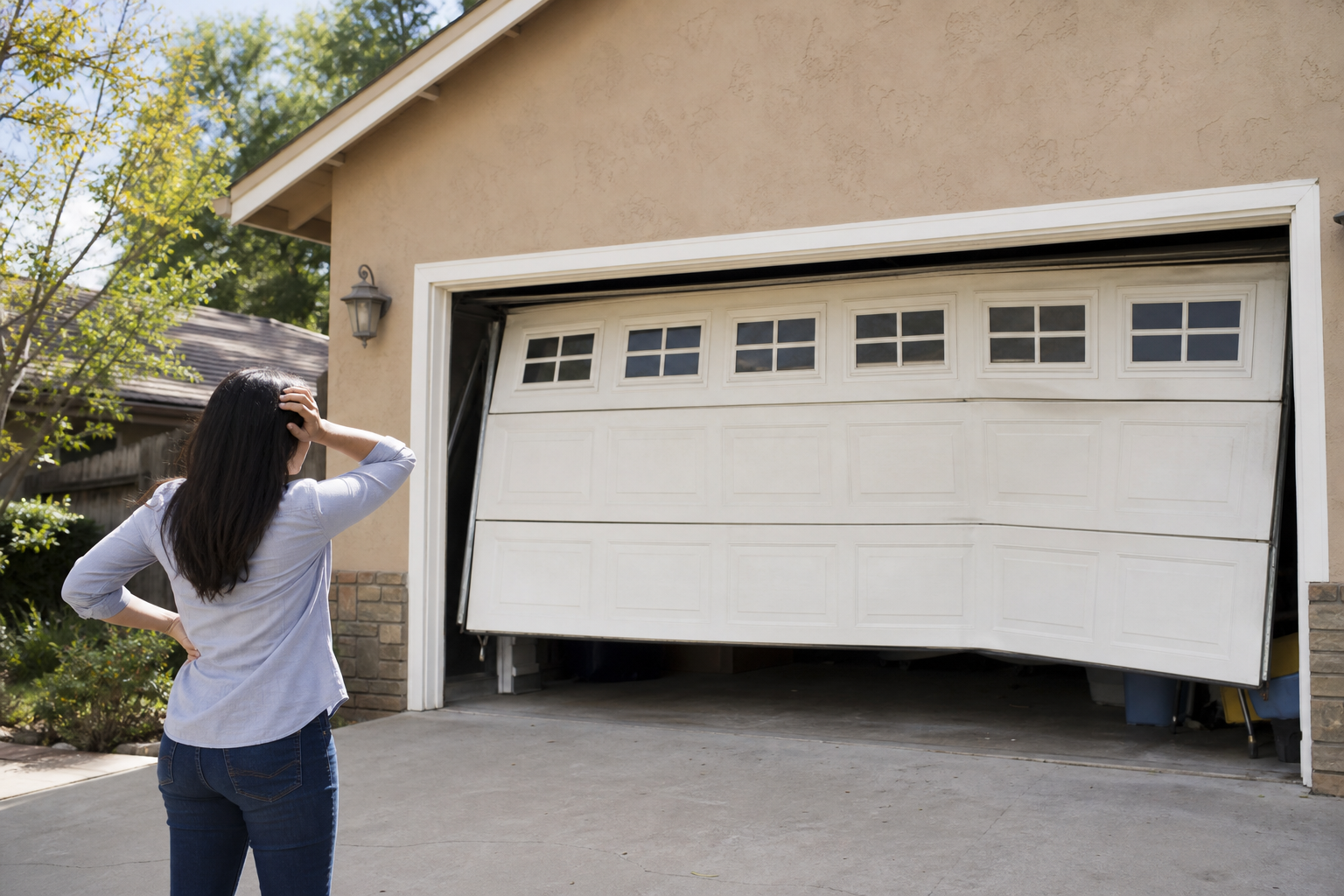 Emergency Garage Door Repair Near Me: What Sacramento Homeowners Should Do First